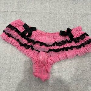 [US M]Baux Avenue Pink and Black Ruffled undyed Panties